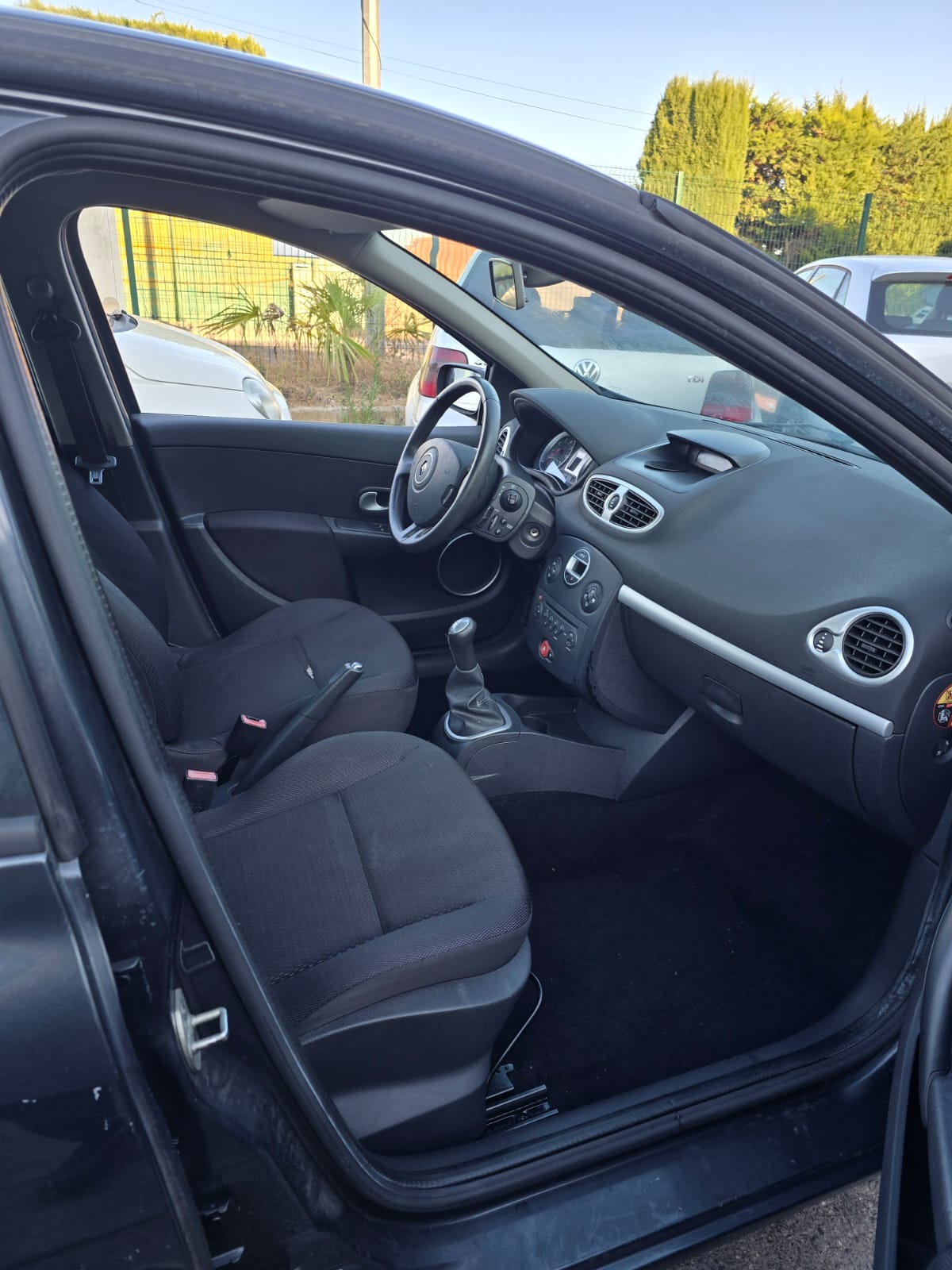 Renault Clio III — photo 6